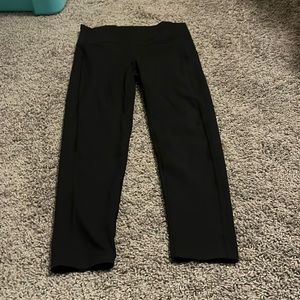 black athletic leggings